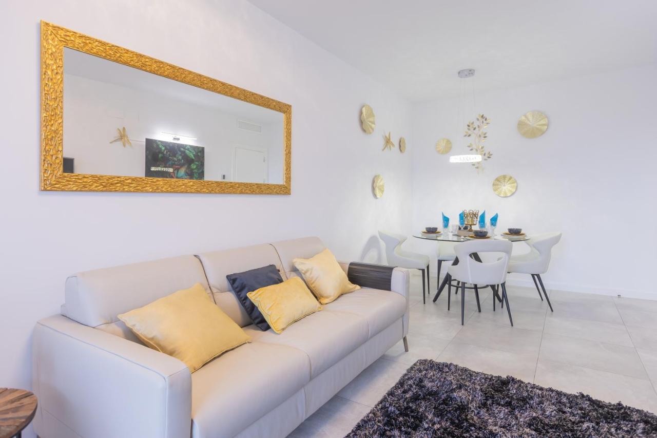Marbella Luxury Brand New 2-Bedroom Apartment, 3 Min Walk To The Beach! Exterior photo